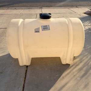 65 gal. Horizontal Leg Tank